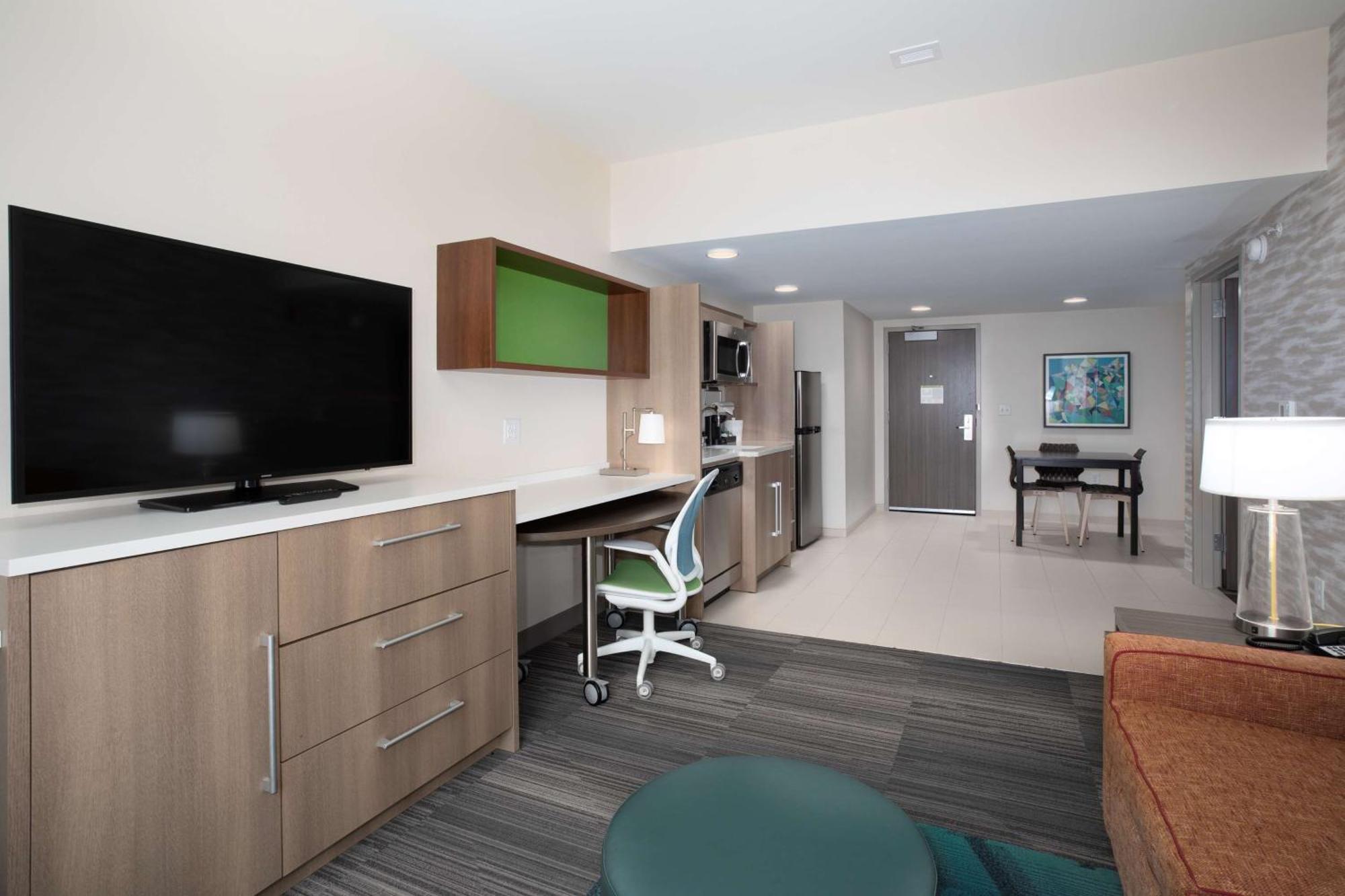 Home2 Suites By Hilton Omaha Un Medical Ctr Area Exterior photo